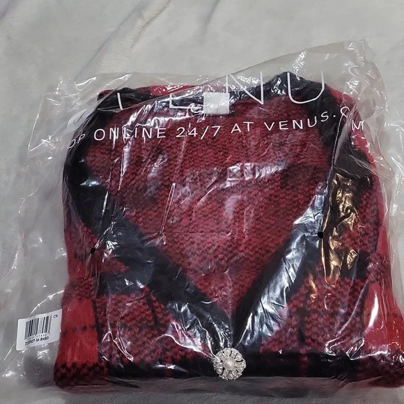 VENUS Sweater & Skirt Set